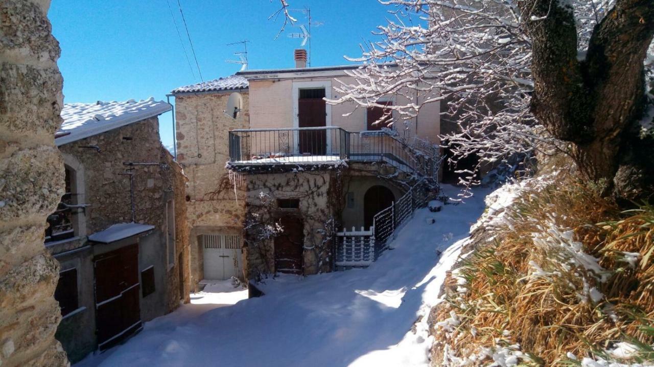La Corte Di Sabatino Calascio Exterior photo
