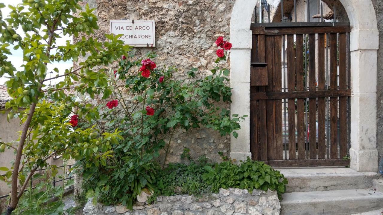 La Corte Di Sabatino Calascio Exterior photo